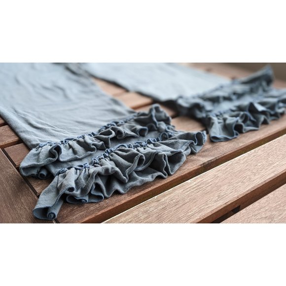 Stylish Blue Ruffle Hem Cropped Pants - Picture 4 of 11